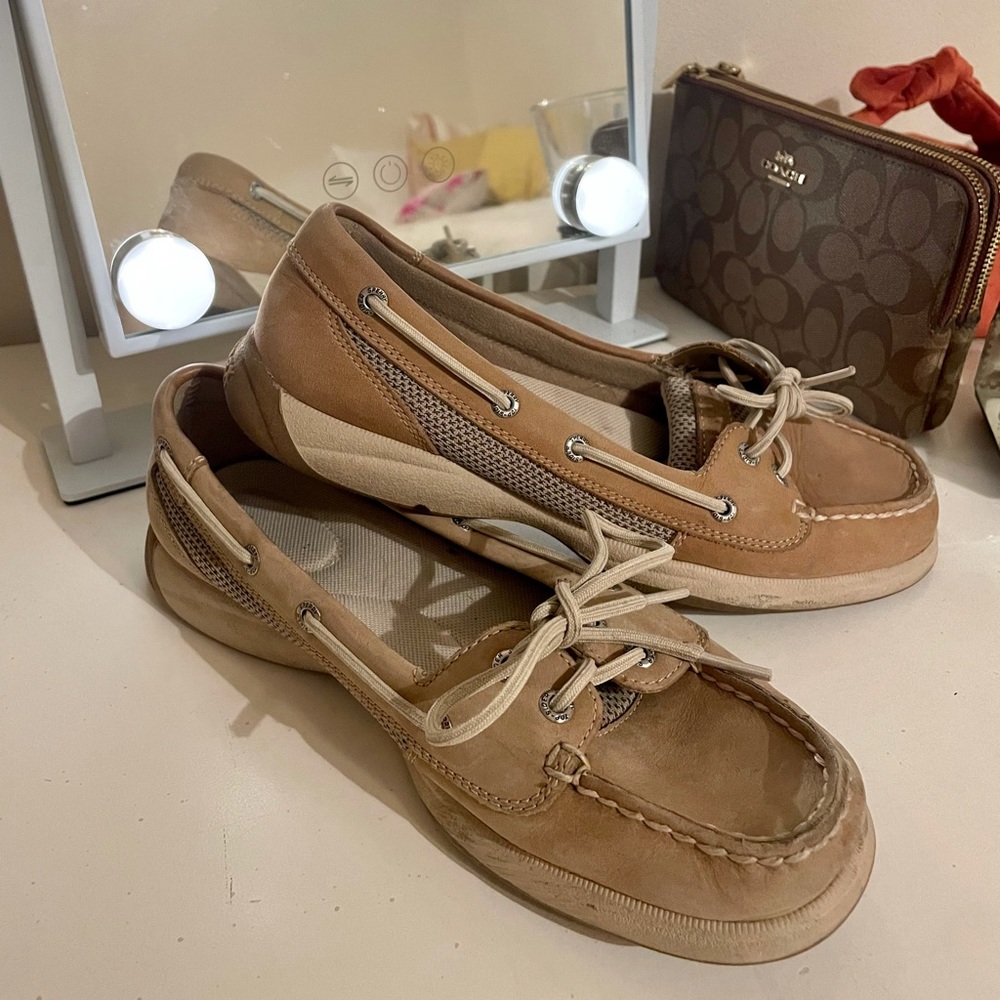 sperry boat shoes